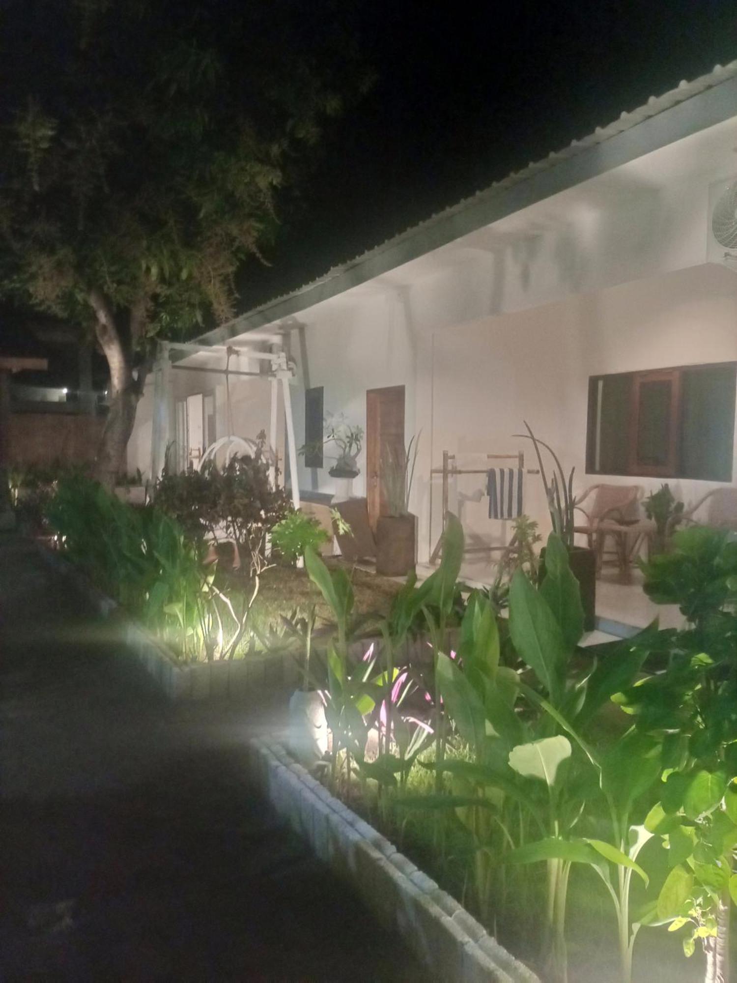 Efrata Villa Gili Air Oda fotoğraf